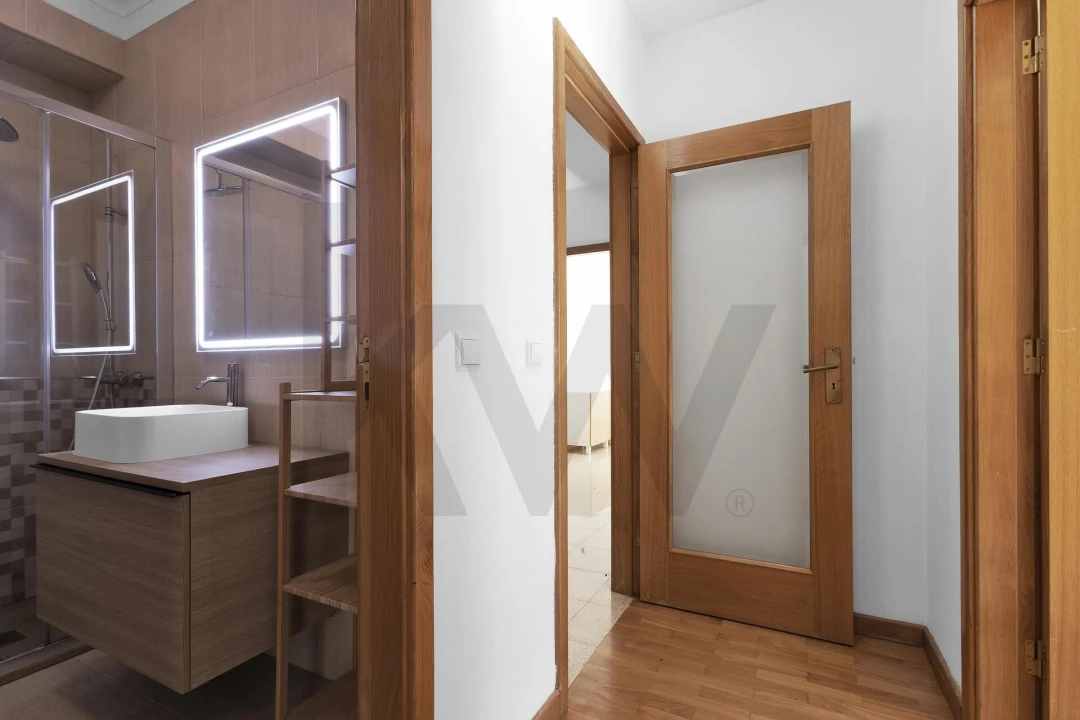 Apartamento T2 para Venda em Pedroso e Seixezelo Foto 19