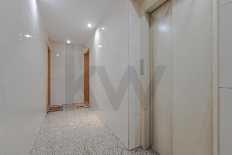 Apartamento T2 para Venda em Pedroso e Seixezelo Foto 5