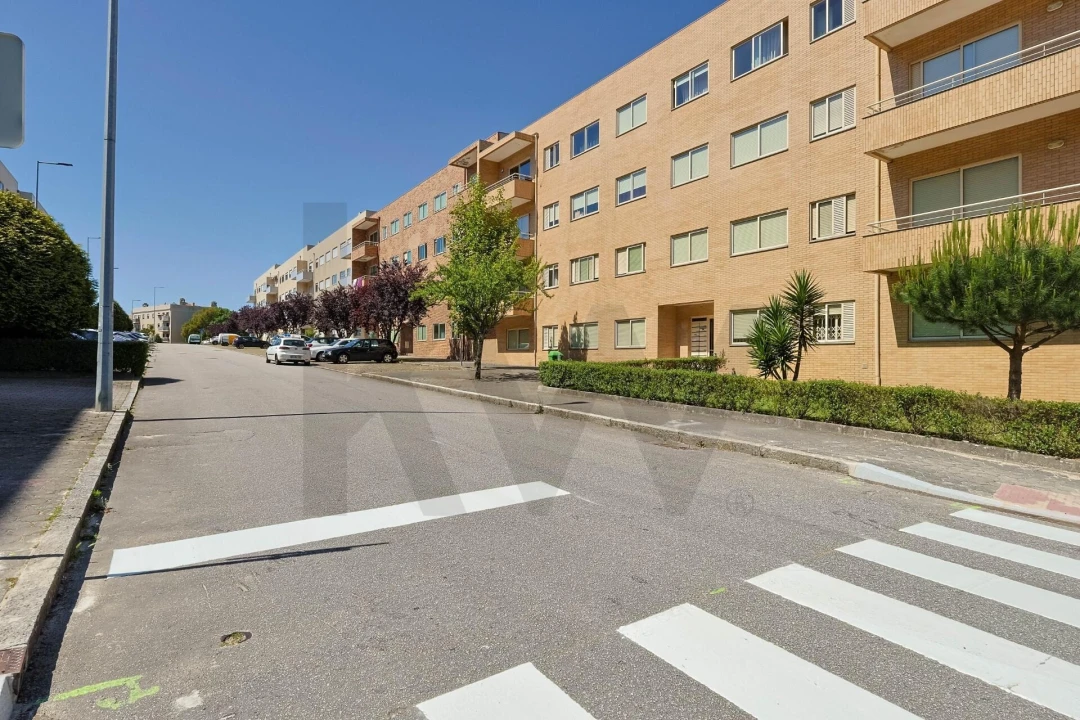 Apartamento T2 para Venda em Pedroso e Seixezelo Foto 1