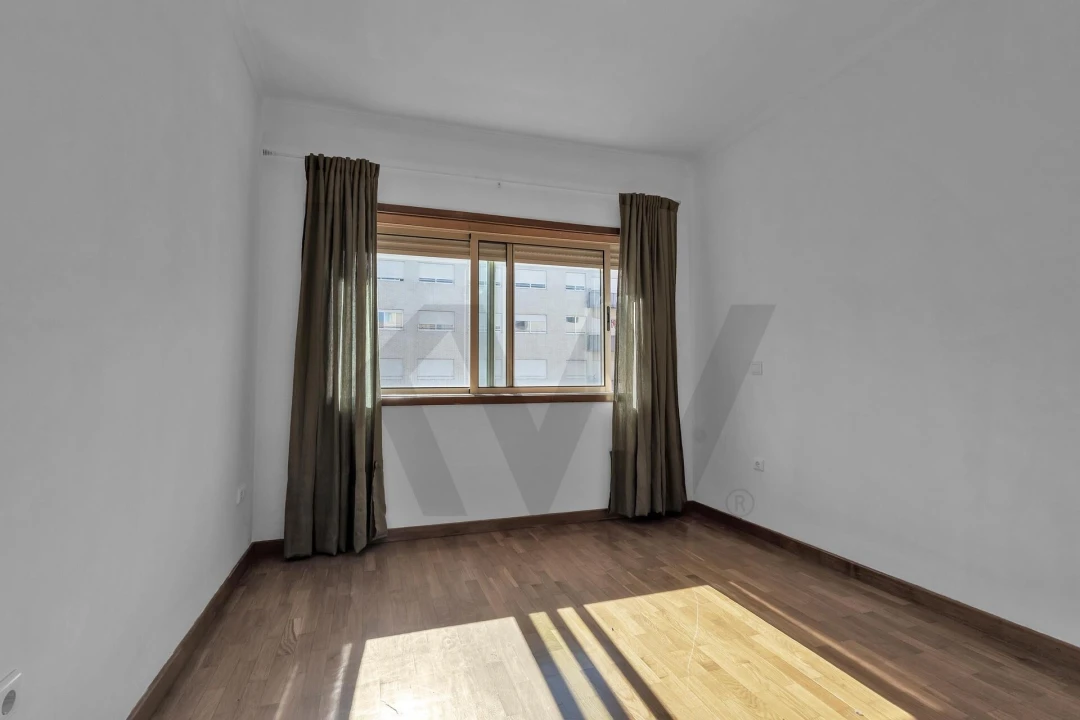 Apartamento T2 para Venda em Pedroso e Seixezelo Foto 22