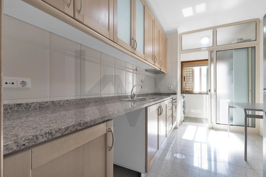 Apartamento T2 para Venda em Pedroso e Seixezelo Foto 11