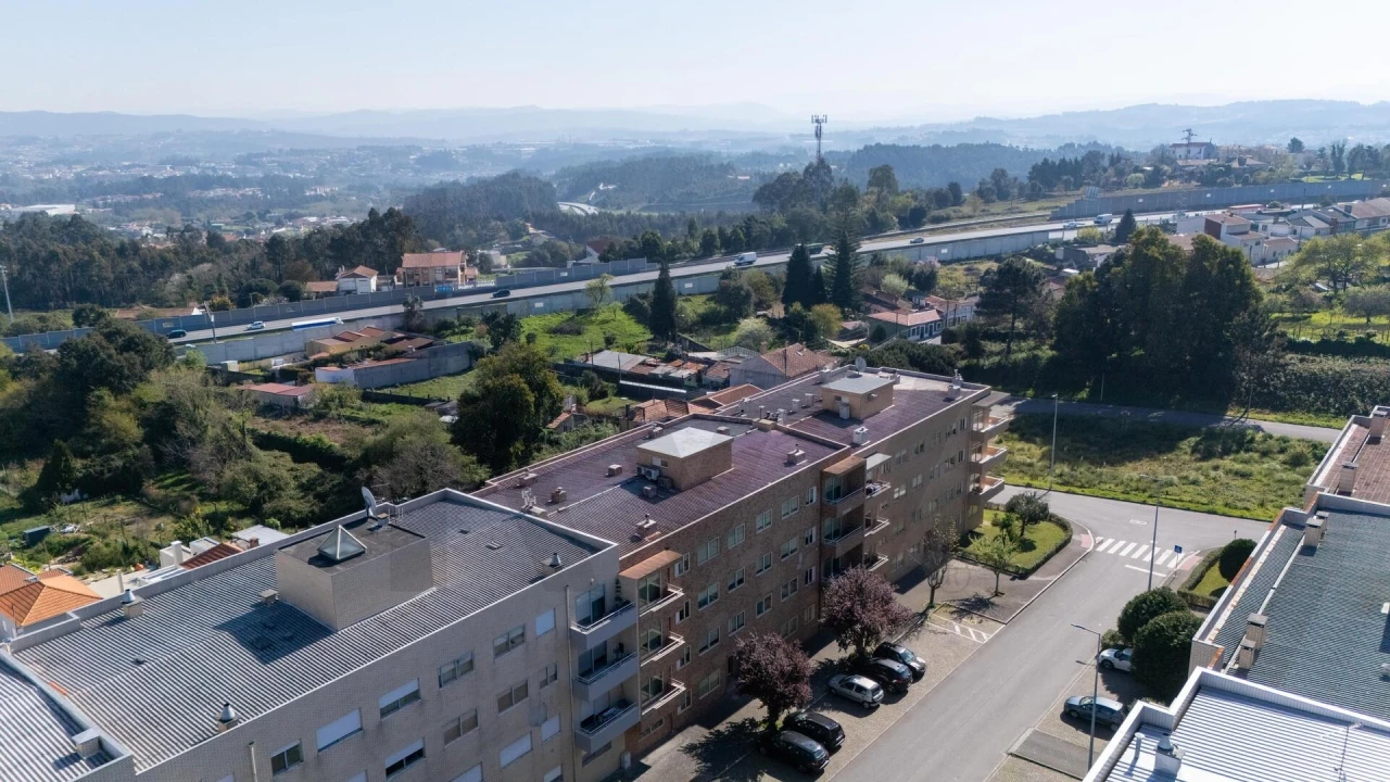 Apartamento T2 para Venda em Pedroso e Seixezelo Foto 35