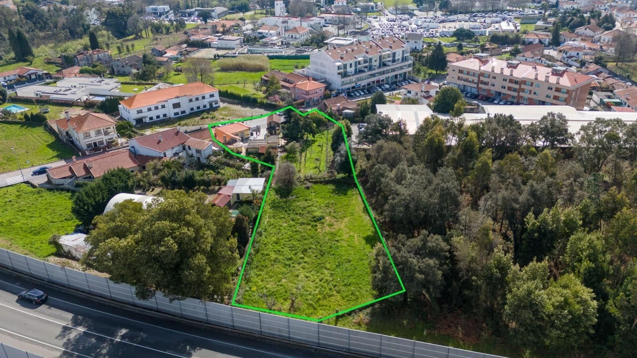 Moradia T3 para Venda em Santa Maria da Feira, Travanca, Sanfins e Espargo Foto 1