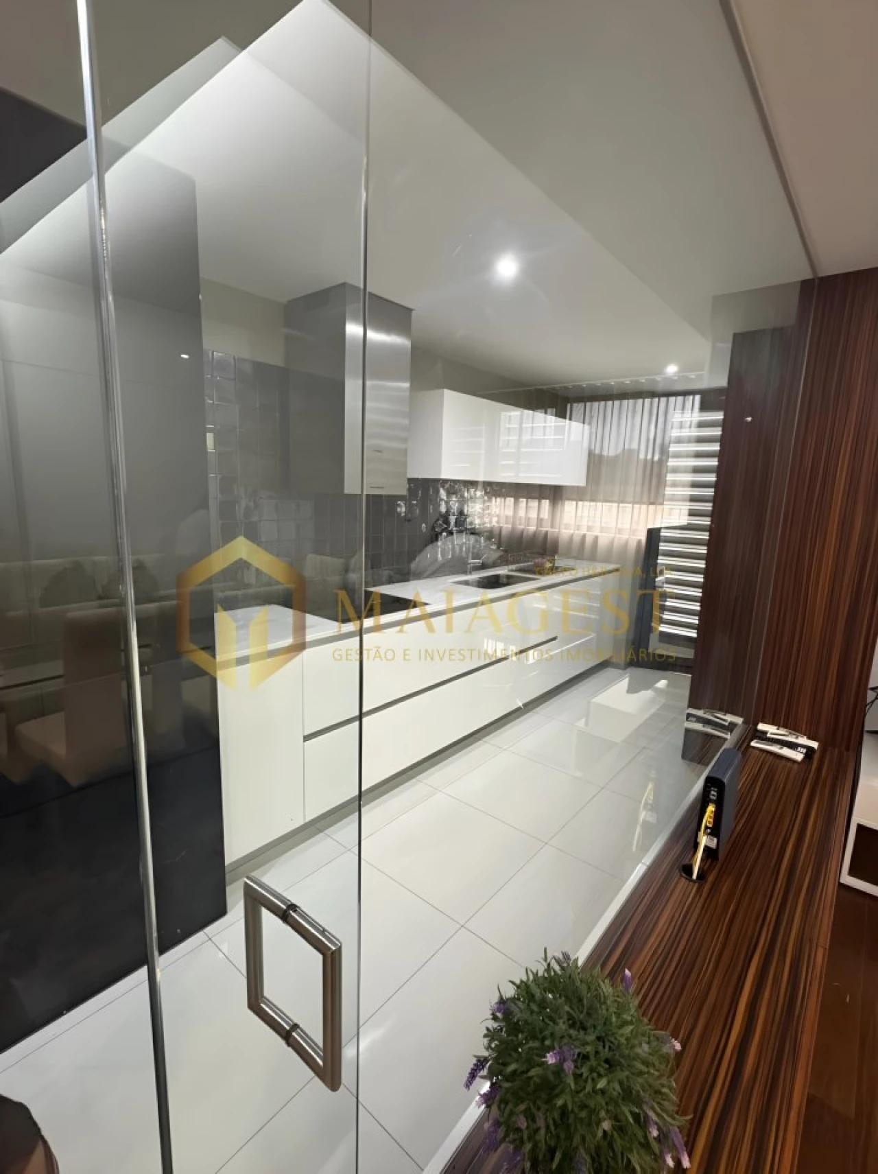 Apartamento T2 para Arrendamento em Campanhã Foto 9