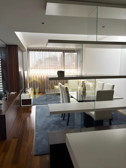 Apartamento T2 para Arrendamento em Campanhã