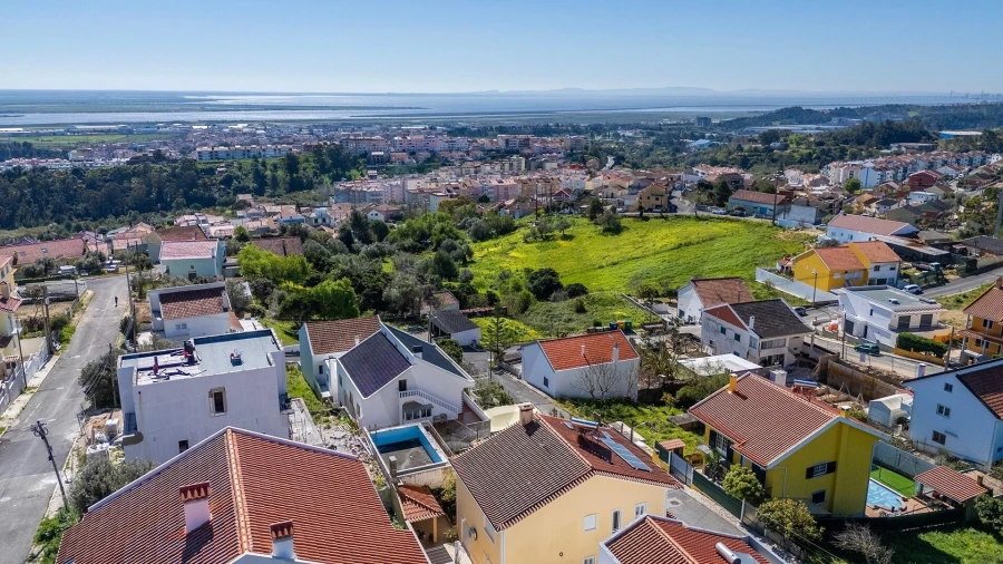 Moradia T3 para Venda em Alverca do Ribatejo e Sobralinho Foto 36