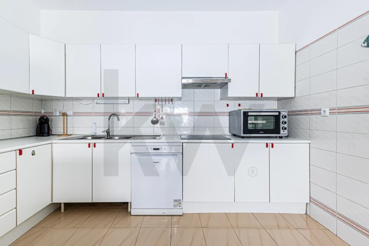 Apartamento T2 para Venda em Porches Foto 4