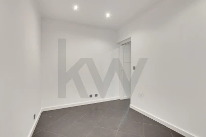 Apartamento T1 para Venda em Campolide