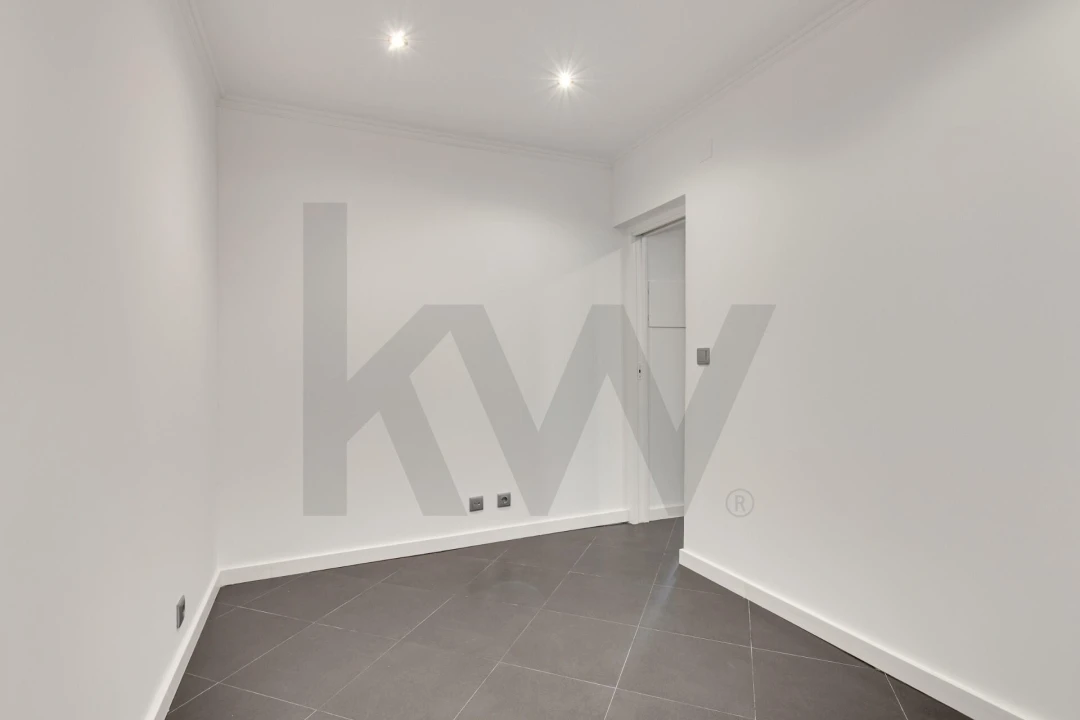 Apartamento T1 para Venda em Campolide Foto 13