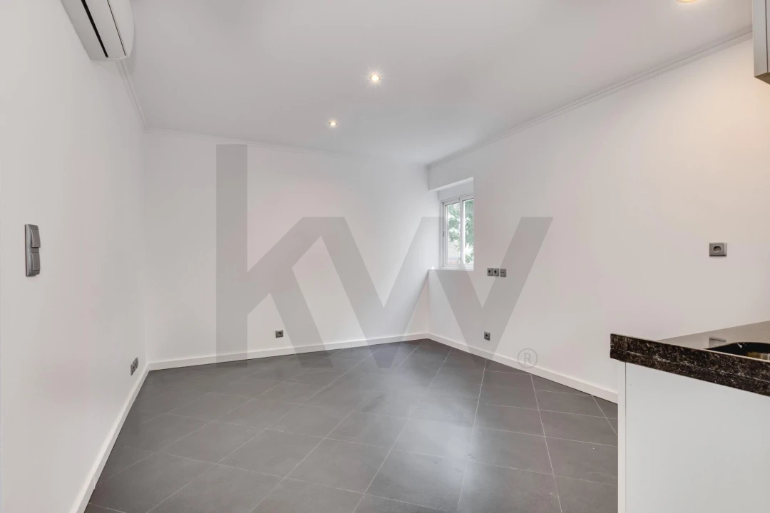 Apartamento T1 para Venda em Campolide Foto 8