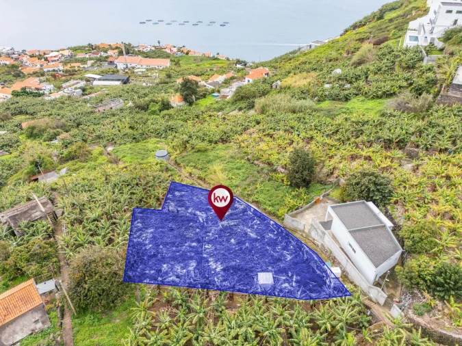 Terreno para Venda em Arco da Calheta Foto 4