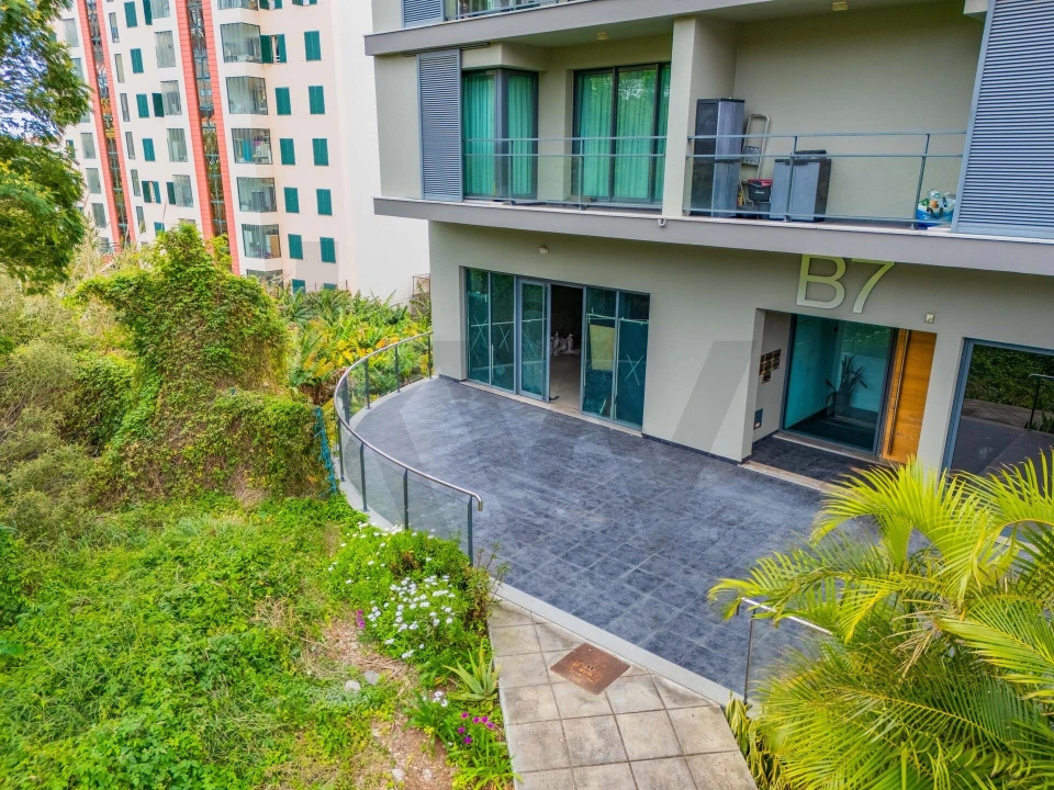 Loja para Arrendamento em São Martinho Foto 12