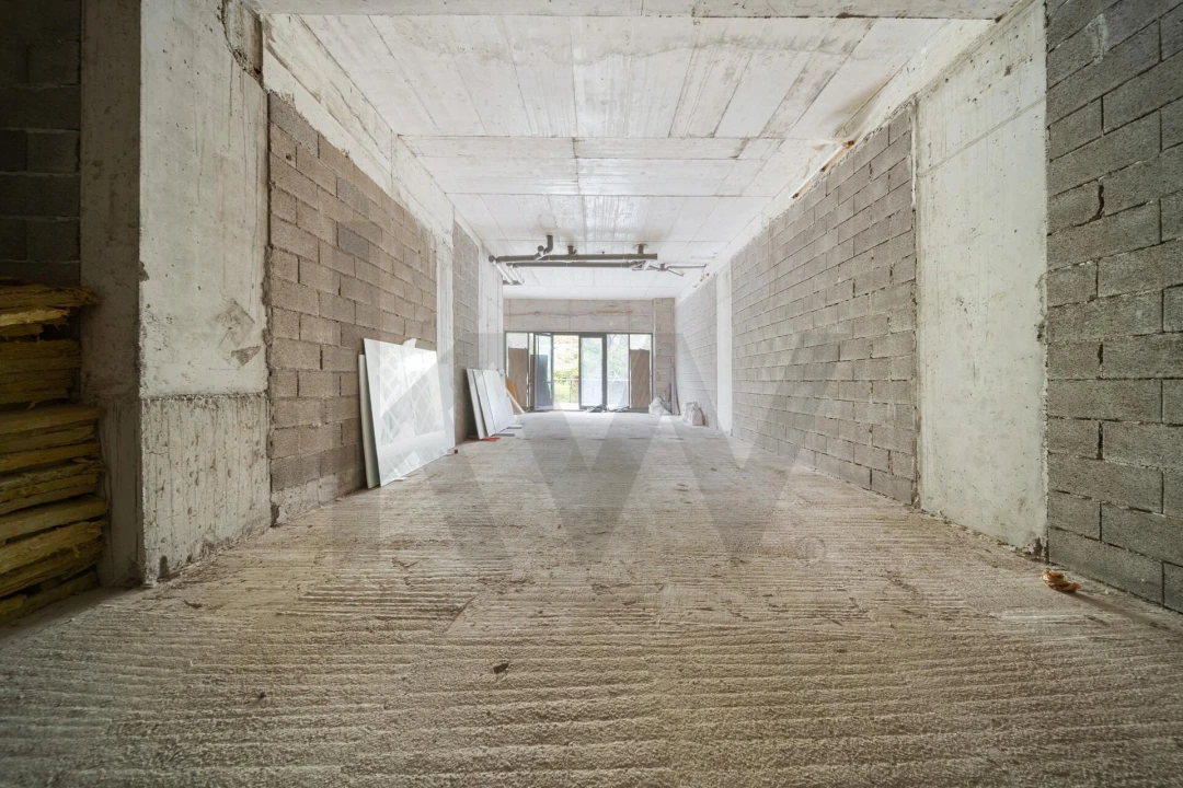 Loja para Arrendamento em São Martinho Foto 18