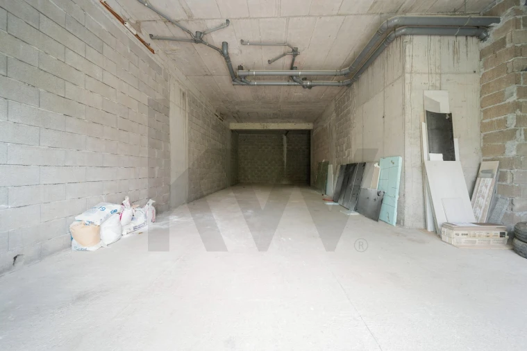 Loja para Arrendamento em São Martinho Foto 16