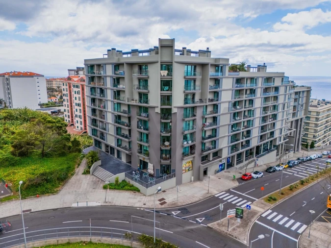 Loja para Arrendamento em São Martinho Foto 7