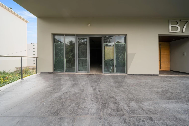 Loja para Arrendamento em São Martinho Foto 21