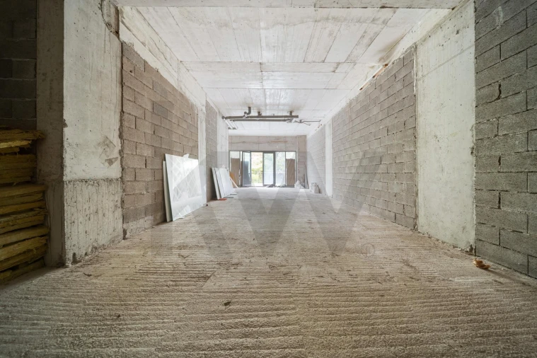 Loja para Arrendamento em São Martinho Foto 18