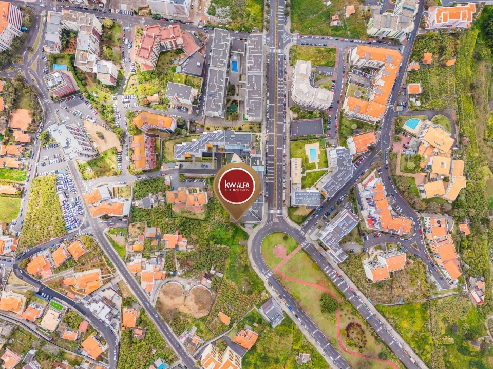 Loja para Arrendamento em São Martinho Foto 13