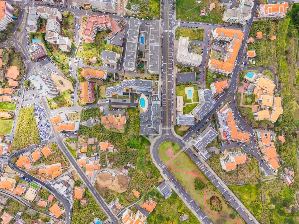 Loja para Arrendamento em São Martinho Foto 14