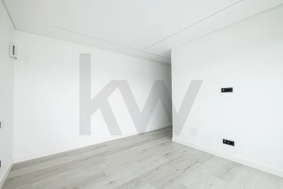 Moradia T5 para Venda em Quarteira