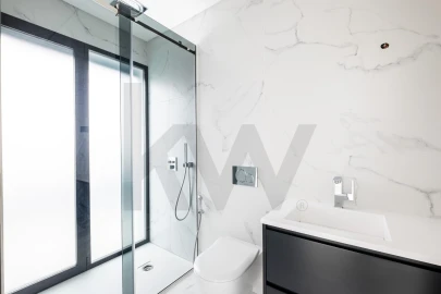 Moradia T5 para Venda em Quarteira