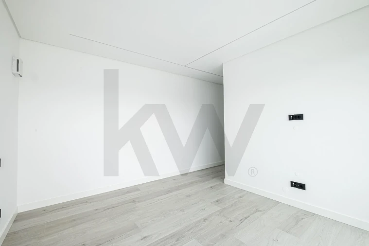 Moradia T5 para Venda em Quarteira Foto 43