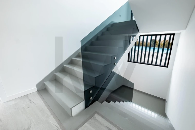 Moradia T5 para Venda em Quarteira Foto 21