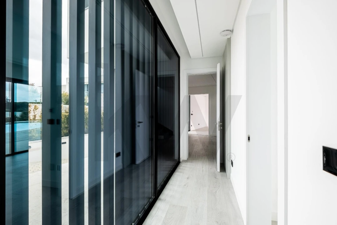 Moradia T5 para Venda em Quarteira Foto 28