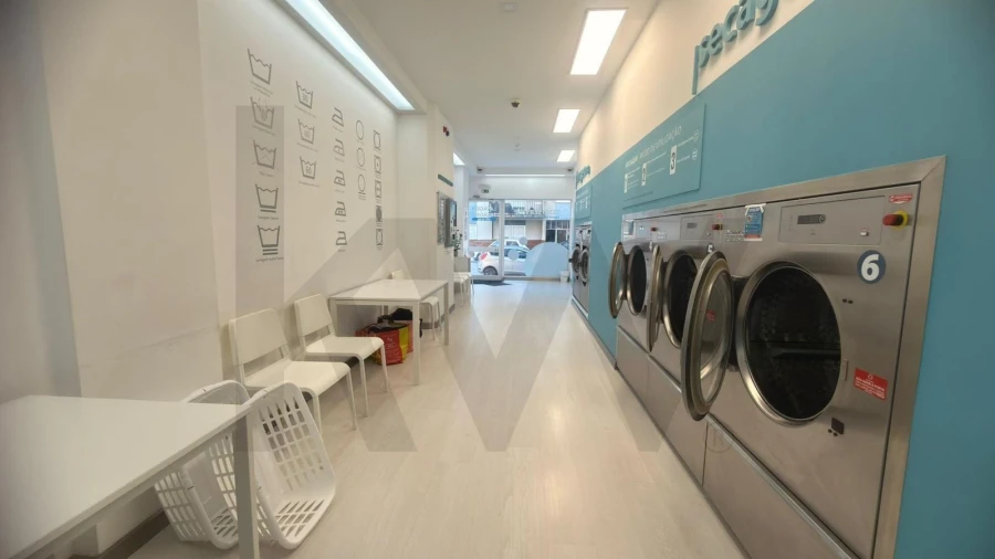 Loja para Venda em Santo Antonio dos Olivais Foto 1