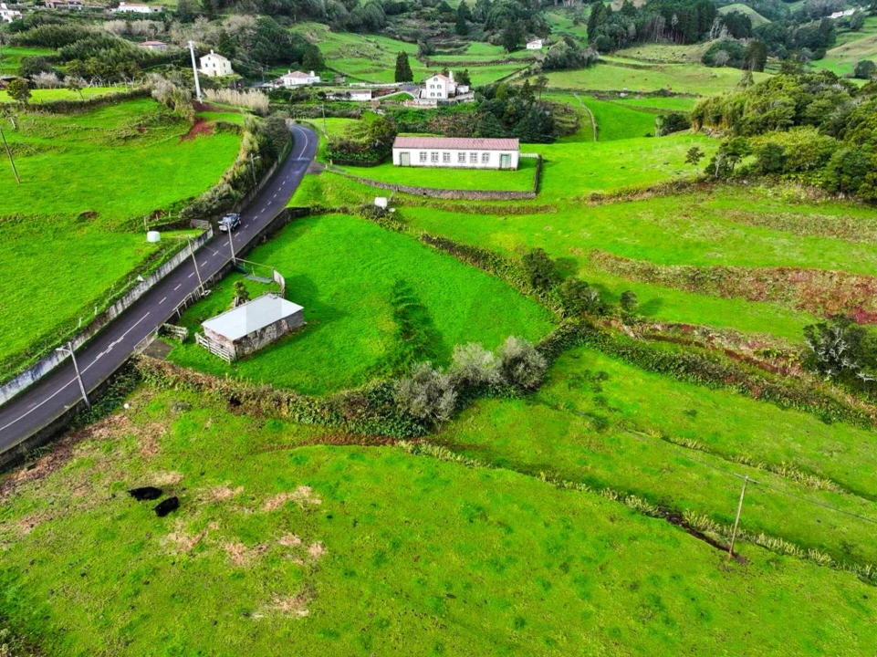 Terreno para Venda em Santo Espirito Foto 1