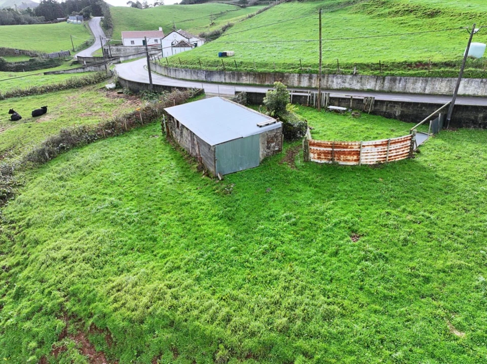 Terreno para Venda em Santo Espirito Foto 3