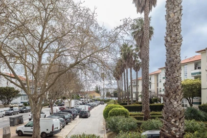 Apartamento T2 para Venda em Carcavelos e Parede