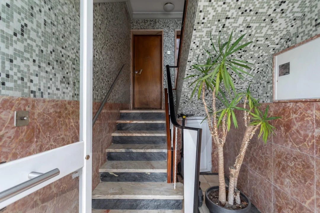 Apartamento T2 para Venda em Carcavelos e Parede Foto 29