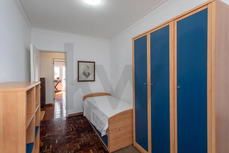Apartamento T2 para Venda em Carcavelos e Parede Foto 18