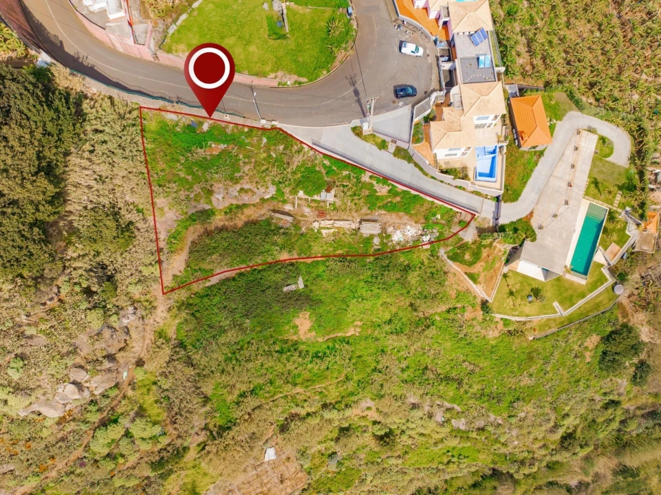 Terreno para Venda em Canhas Foto 2