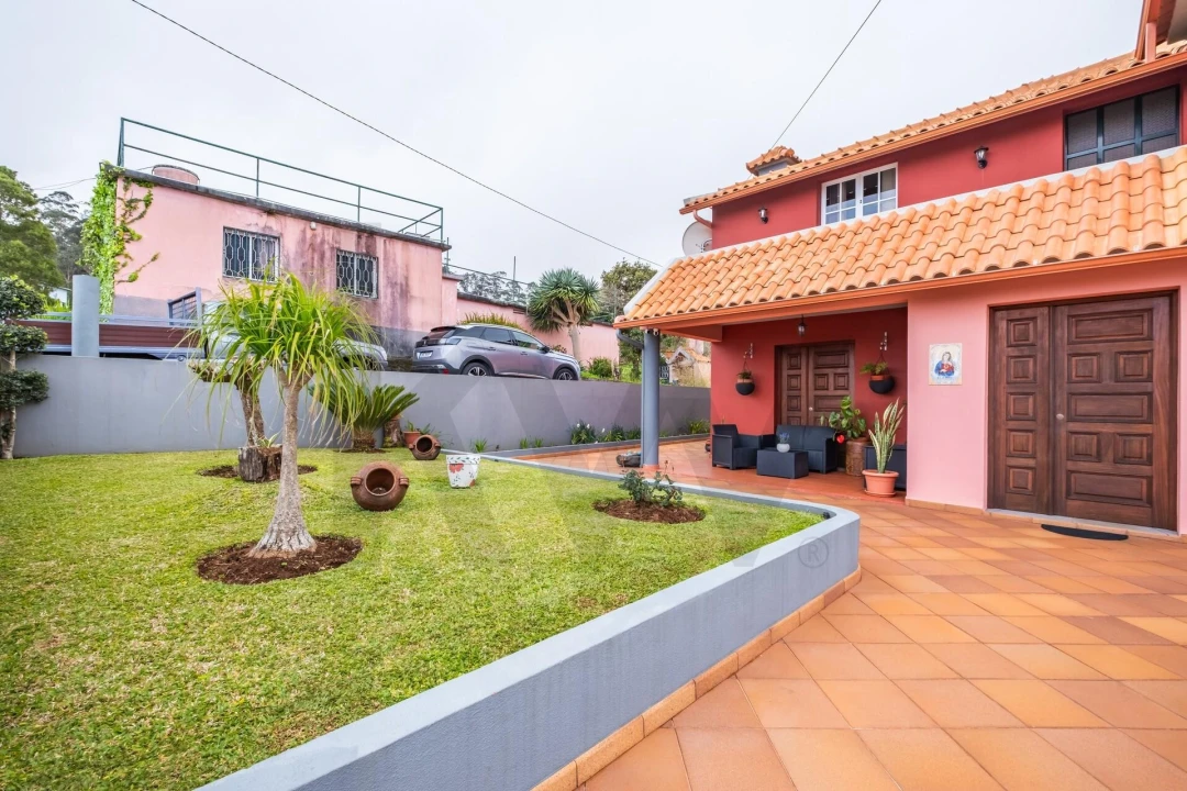 Moradia T3 para Venda em Porto Moniz Foto 5