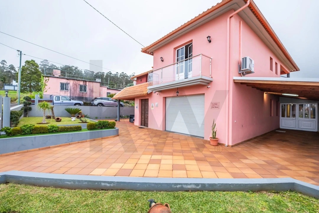 Moradia T3 para Venda em Porto Moniz Foto 7