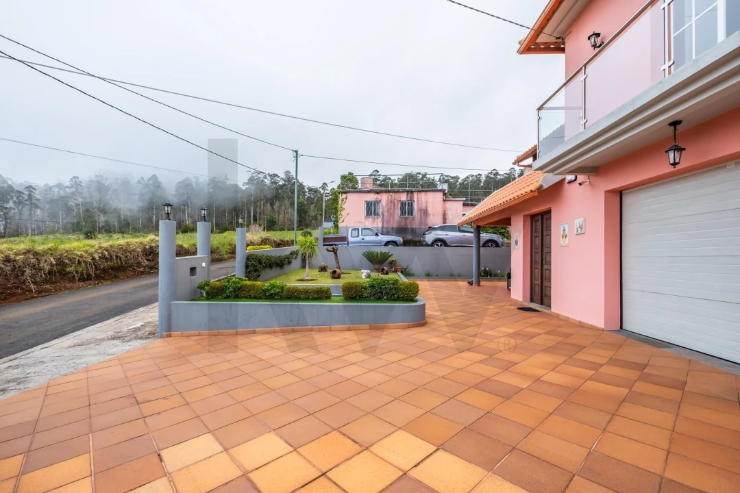 Moradia T3 para Venda em Porto Moniz Foto 62