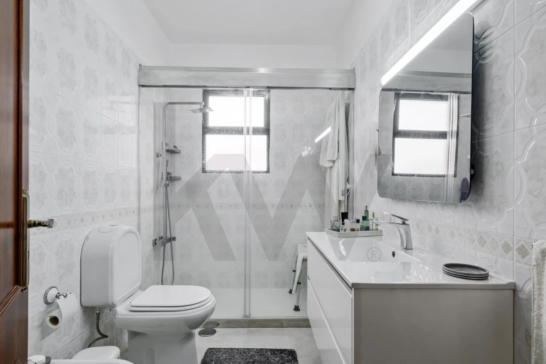 Moradia T3 para Venda em Porto Moniz Foto 32