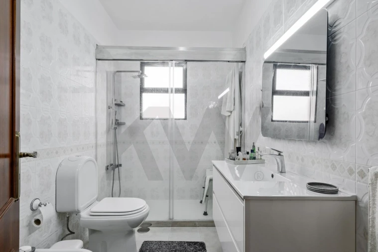 Moradia T3 para Venda em Porto Moniz Foto 32