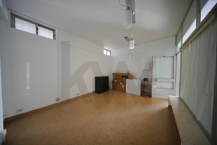 Loja para Venda em Oeiras e São Julião da Barra, Paço de Arcos e Caxias Foto 5