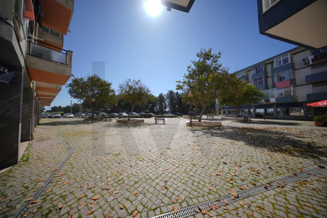 Loja para Venda em Oeiras e São Julião da Barra, Paço de Arcos e Caxias Foto 11