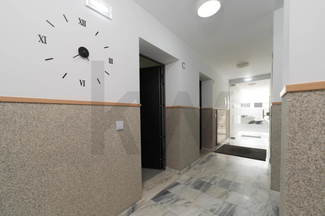 Apartamento T2 para Venda em Vila Real de Santo Antonio Foto 11