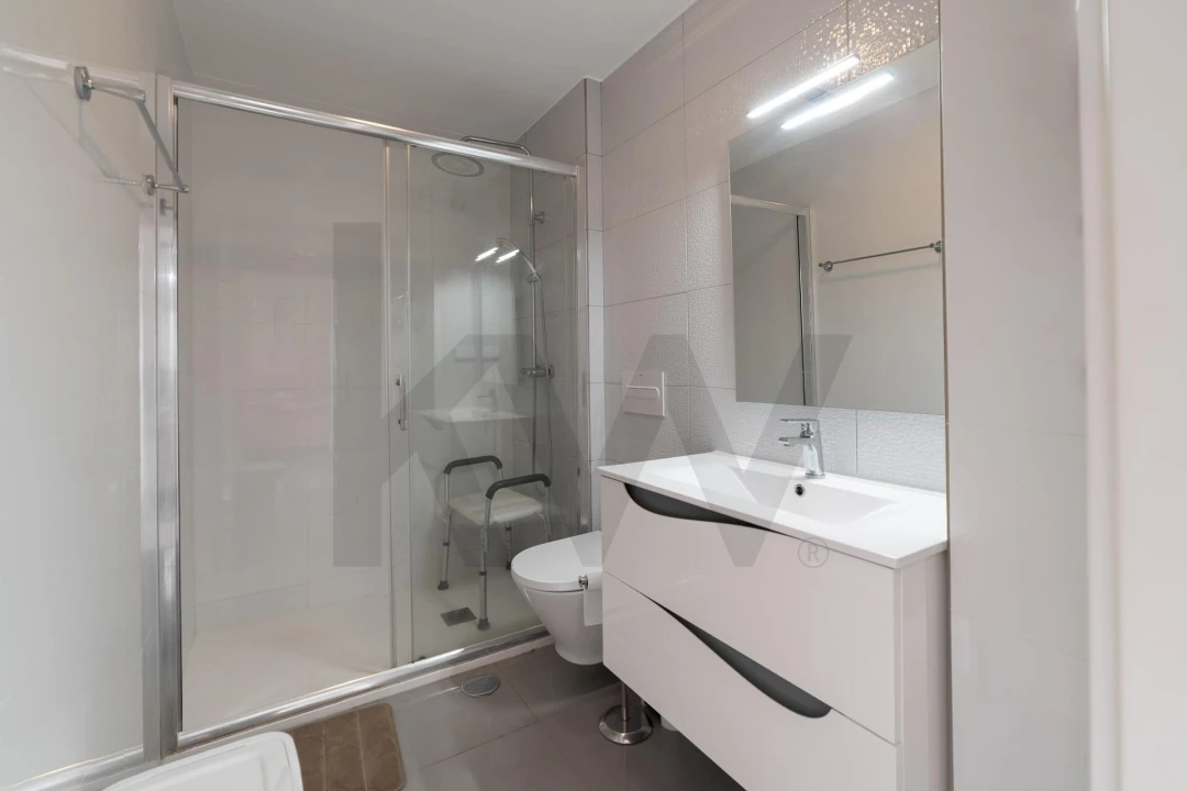 Apartamento T2 para Venda em Vila Real de Santo Antonio Foto 30
