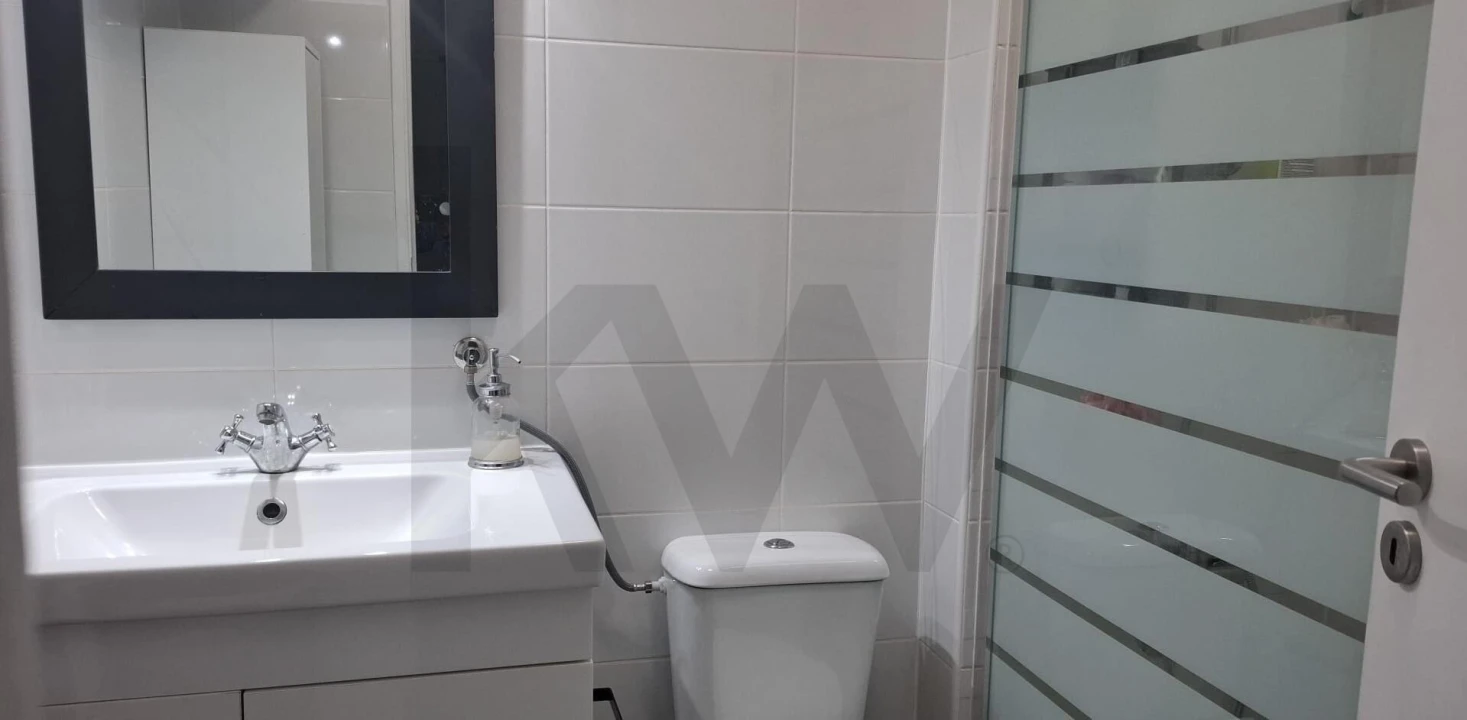 Apartamento T2 para Venda em Seixal, Arrentela e Aldeia de Paio Pires Foto 10