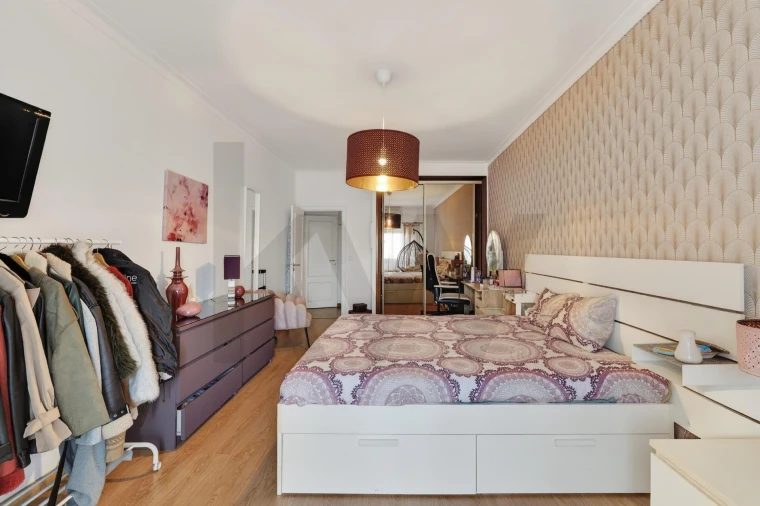 Apartamento T4 para Venda em Póvoa de Santa Iria e Forte da Casa Foto 12