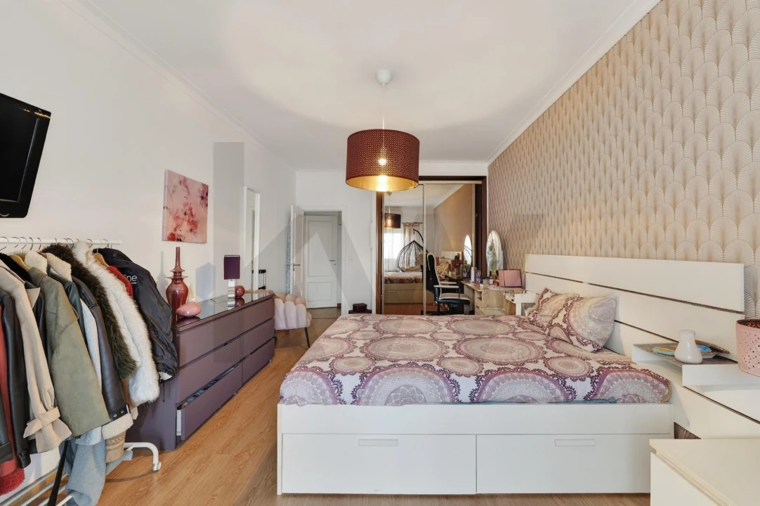 Apartamento T4 para Venda em Póvoa de Santa Iria e Forte da Casa Foto 12