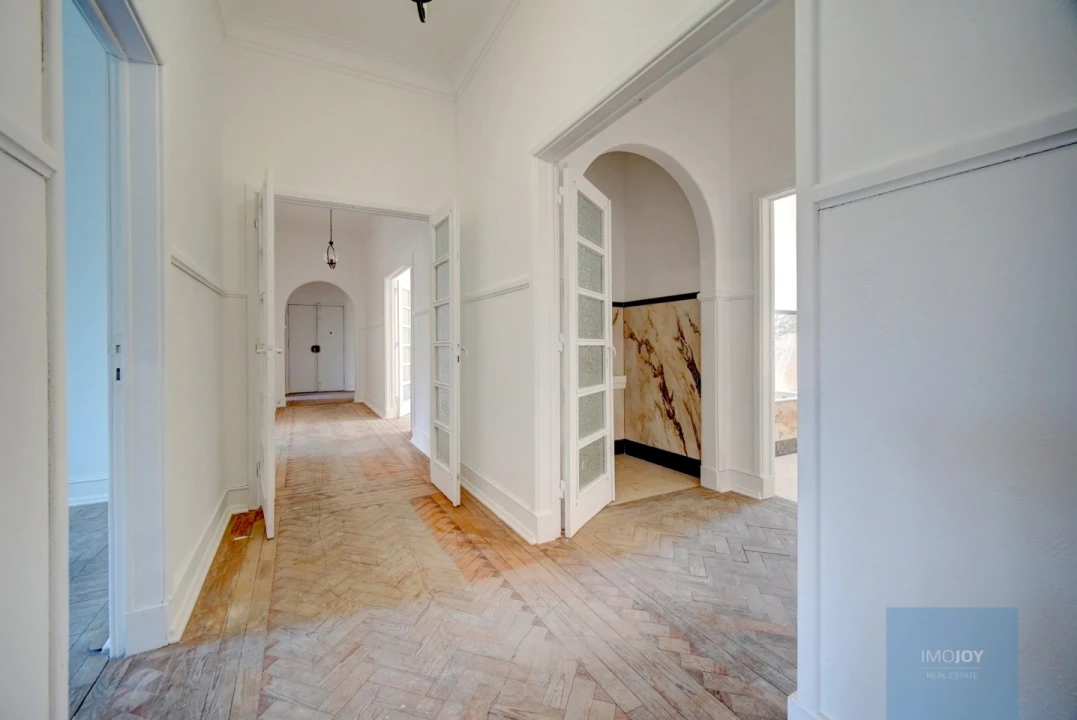 Apartamento T5 para Venda em Avenidas Novas Foto 15