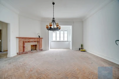 Apartamento T5 para Venda em Avenidas Novas