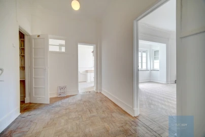 Apartamento T5 para Venda em Avenidas Novas